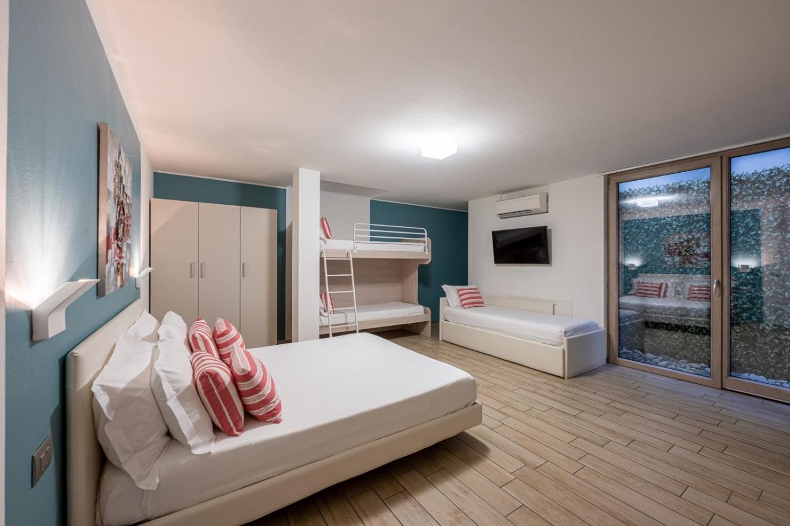 Bellagio Village- 4 Apartments By The Lake - Seasonal Warm Pool And Sauna Oliveto Lario Szoba fotó